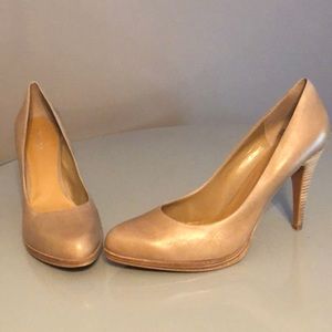 NINE WEST ROCHA PUMPS
